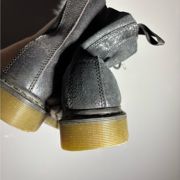 Dr. Martens Metallic Pascal 1460 Women’s Size 8 - Picture 7 of 9